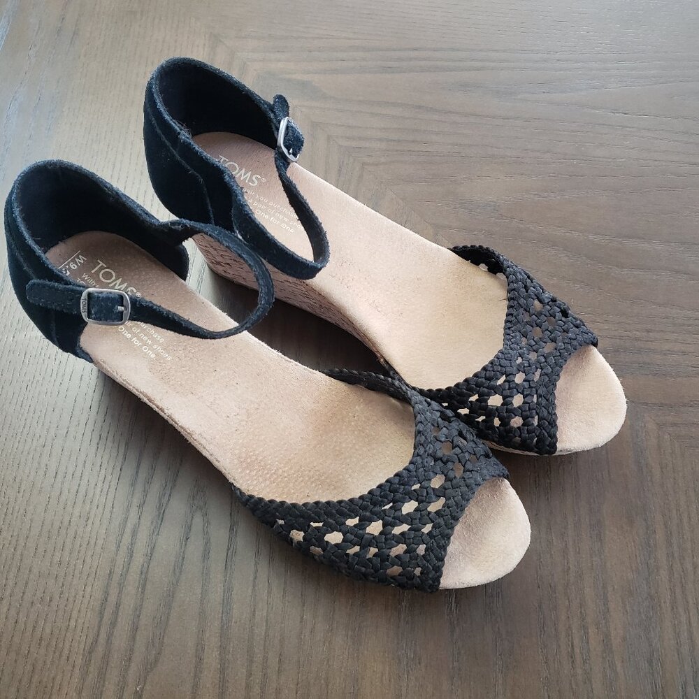 Toms wedges Women's Size 9.5